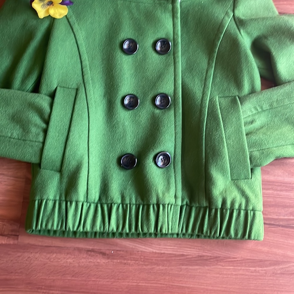 Ochirly Green Jacket Size S – Stylish Lightweight Women’s Jacket EUC - Picture 4 of 16